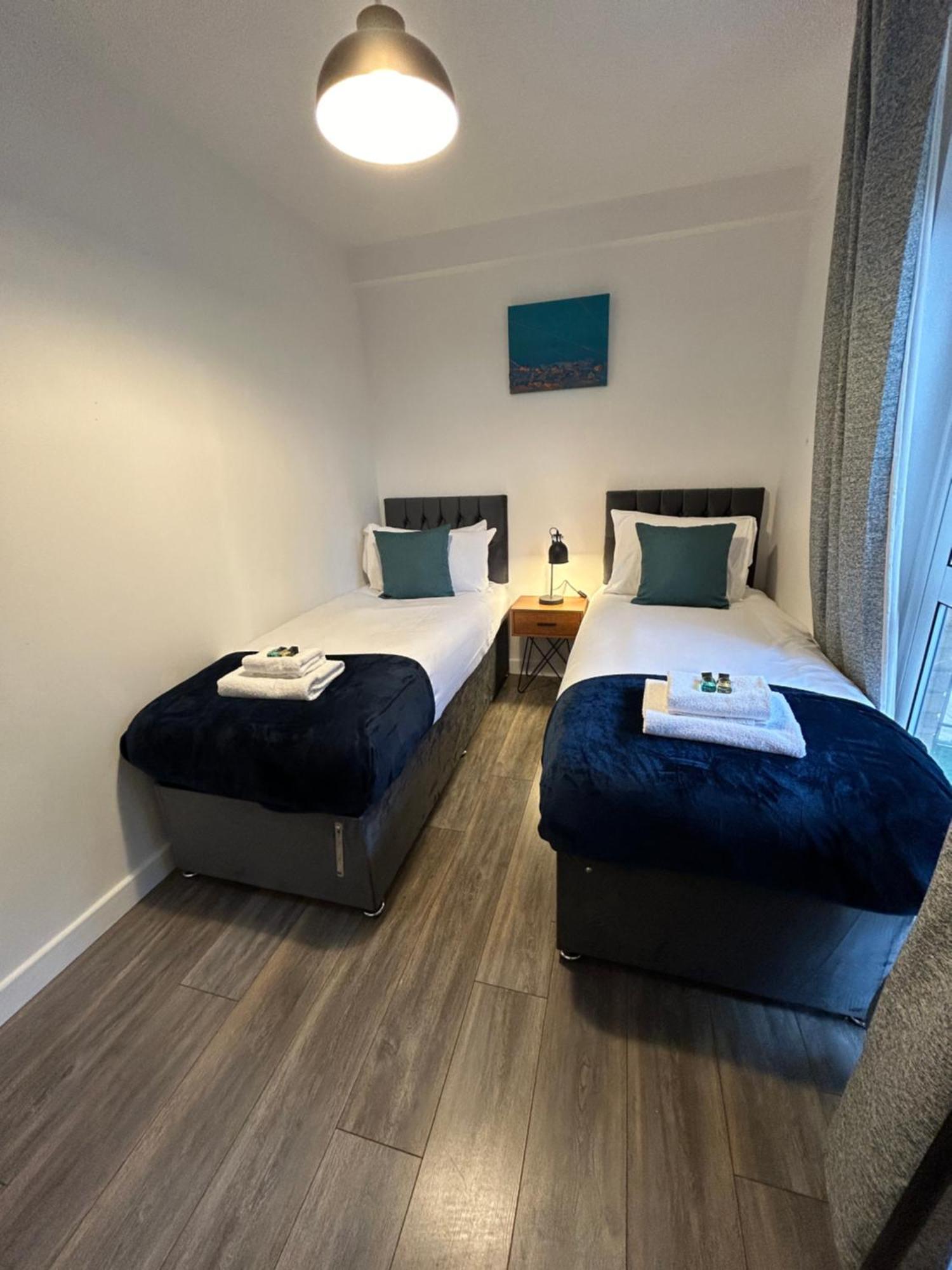 Spacious 3 Bedroom Apartment Close To Marina, 2 Parking Spaces, Kingsize Or Single Beds Southampton Luaran gambar