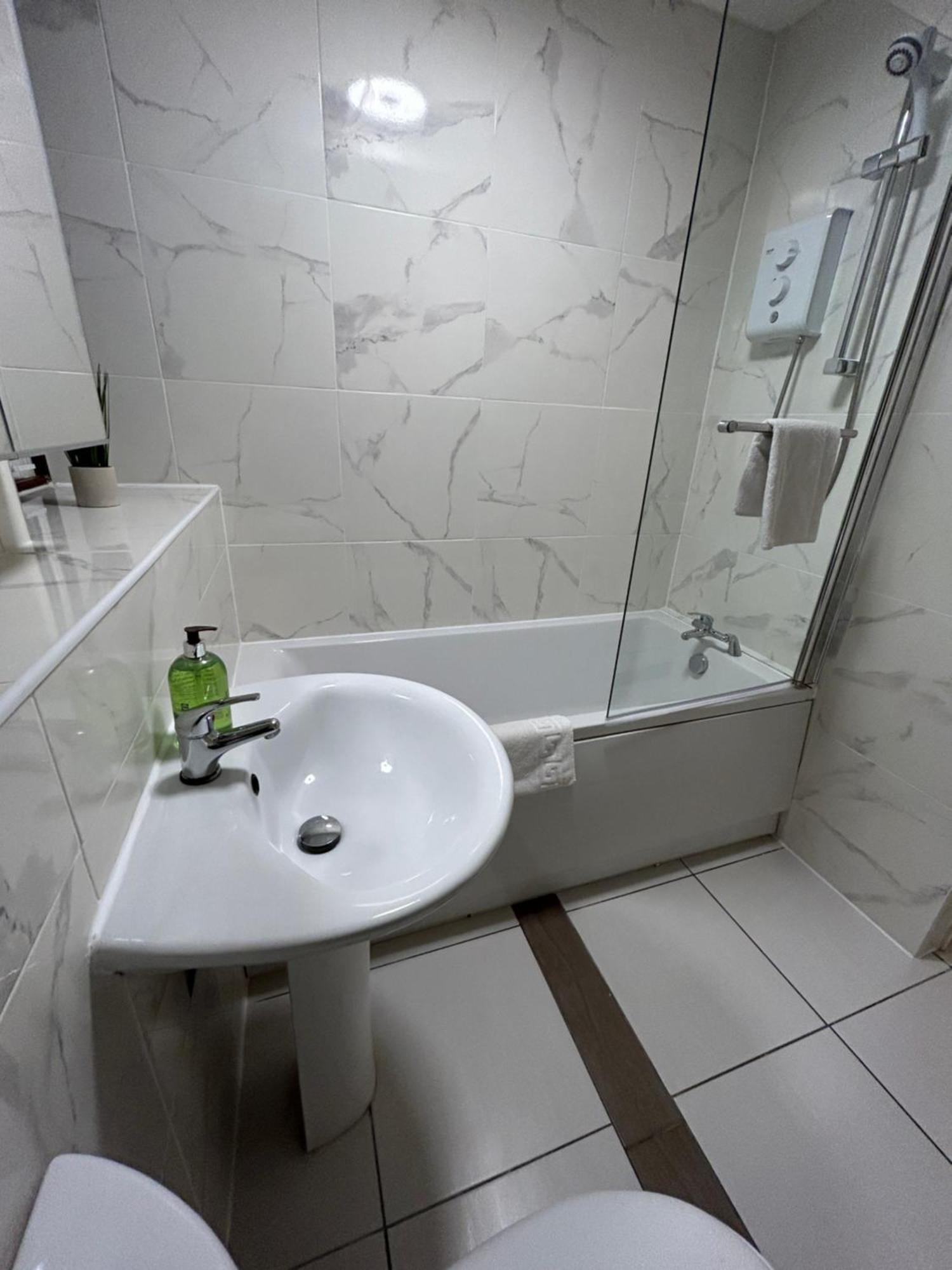 Spacious 3 Bedroom Apartment Close To Marina, 2 Parking Spaces, Kingsize Or Single Beds Southampton Luaran gambar